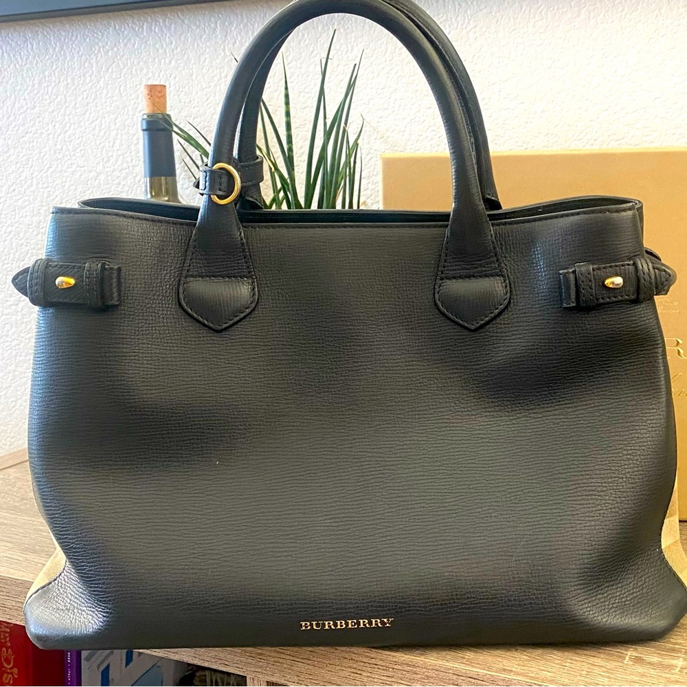 Burberry tote